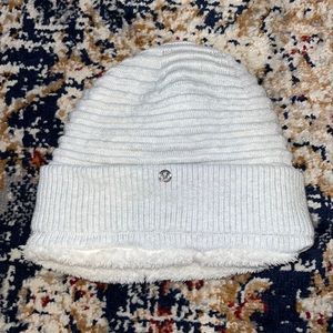Lululemon Gray Beanie - EUC